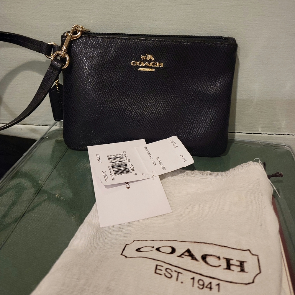 NWT Coach Wristlet